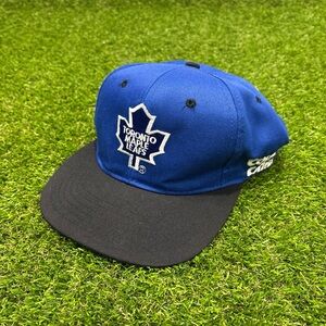 Vintage starter Toronto Maple Leafs Blue & Black Snapback Hat